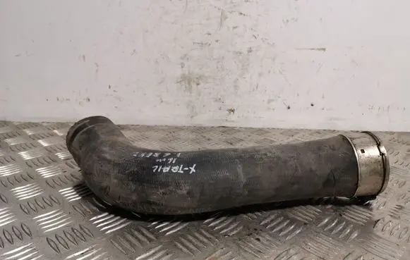 Nissan X-Trail T32 Intercooler hose/pipe