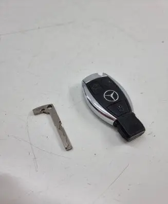 Mercedes-Benz E W212 Ignition key/card 