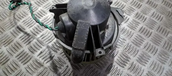 Chrysler Neon I Heater fan/blower 04644515
