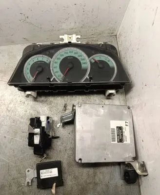 Toyota Corolla Verso AR10 Engine ECU kit and lock set 896610f070