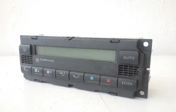 Volkswagen PASSAT B5.5 Climate control unit