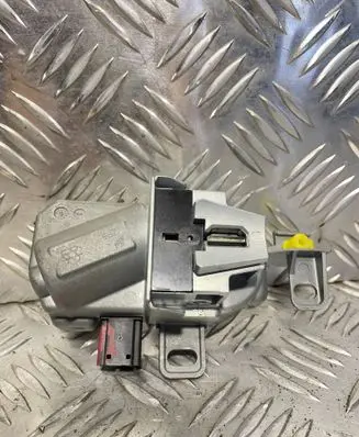 Volvo C30 Steering wheel lock P31280655