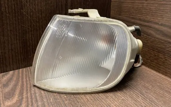 Volkswagen Polo III 6N 6N2 6NF Front indicator light 183588B