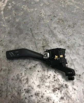 Volkswagen Golf VI Indicator stalk 1K0953513EBILI 1K0953513E