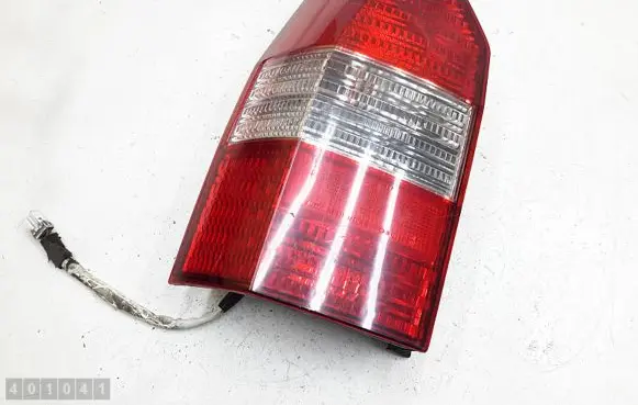Mitsubishi Space Wagon Rear/tail lights