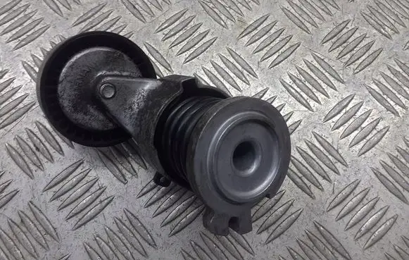 Volkswagen Polo IV 9N3 Alternator belt tensioner pulley 03E903133