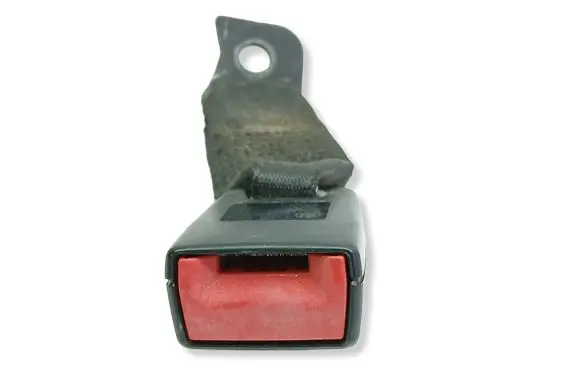 BMW 1 E82 E88 Rear seatbelt buckle 9117261 603853900H