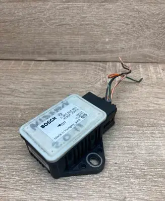 Nissan Qashqai ESP acceleration yaw rate sensor 47931JD00A 0265005665 WithPlug