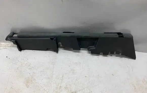 Audi Q7 4M Trunk/boot lower side trim panel 4M0863527F