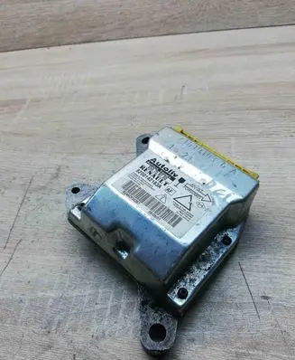 Renault Laguna II Airbag control unit/module 550758700 8200142183A