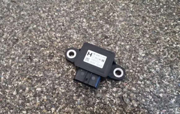 Nissan Leaf I (ZE0) ESP acceleration yaw rate sensor 47930JG200