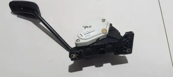 Volvo XC90 Accelerator throttle pedal 30683521 6PV008537-18