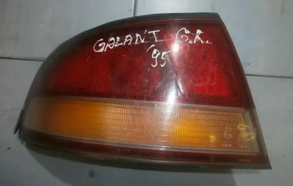 Mitsubishi Galant Rear/tail lights 0431612