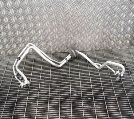 Volvo XC70 Air conditioning (A/C) pipe/hose 31449087 31292004