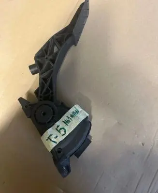 Volkswagen Transporter - Caravelle T5 Accelerator throttle pedal 7H1721503D 6PV00849503