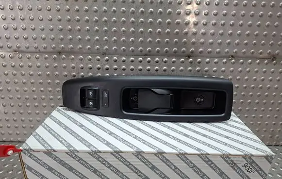 Fiat Doblo Electric window control switch S26338993 735484919