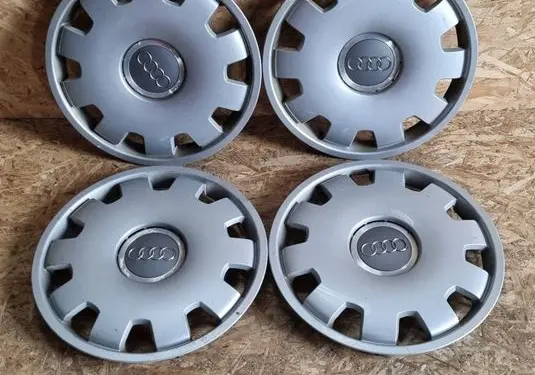 Audi A4 S4 B7 8E 8H R16 wheel hub/cap/trim 4B0601147D