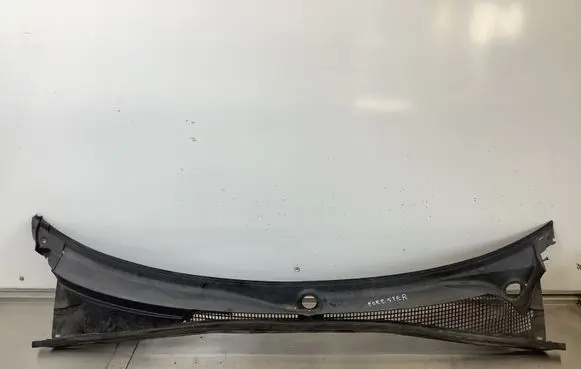 Subaru Forester SG Wiper trim 