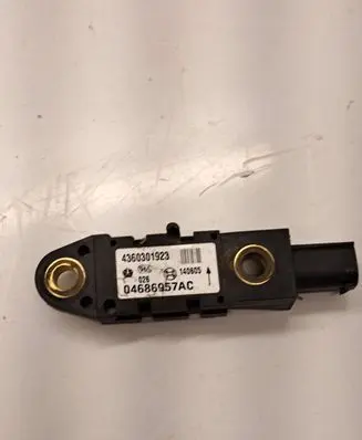 Chrysler Voyager Airbag deployment crash/impact sensor 04686957AC 2415301865