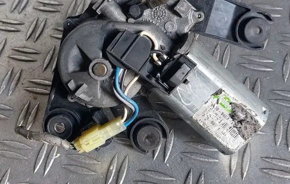Honda Civic Rear window wiper motor