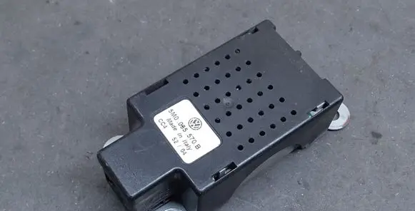 Volkswagen PASSAT CC Other relay 5M0035570B