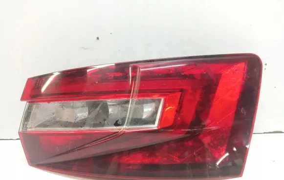 Skoda Superb B8 (3V) Rear/tail lights