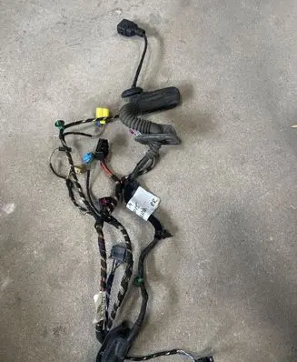 Volkswagen Tiguan Front door wiring loom 5N0971120A