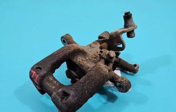 Volkswagen Jetta VI Rear brake caliper IMPRK1461800