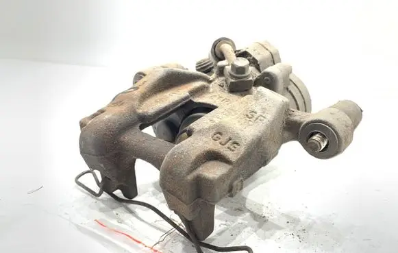 Volkswagen PASSAT B8 Rear brake caliper 3Q0615406J