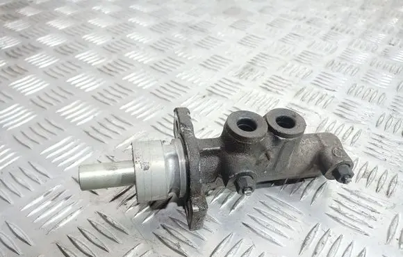 Audi A3 S3 8L Master brake cylinder 21027099