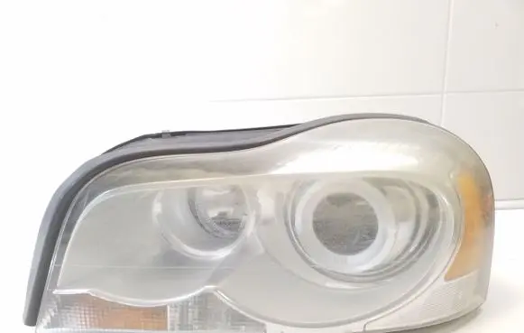 Volvo XC90 Headlight/headlamp 31111845 89034934