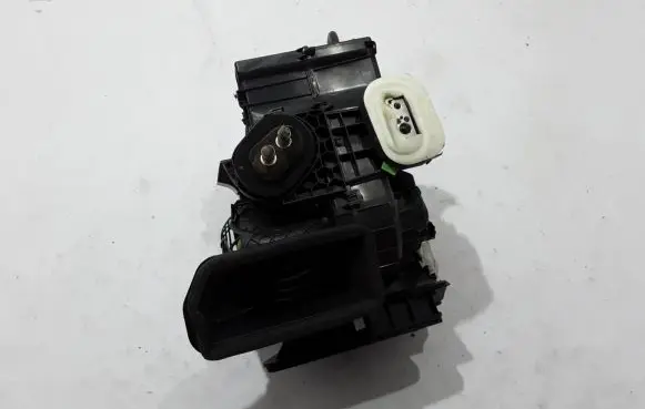 Dacia Duster II Interior heater climate box assembly 272700229R