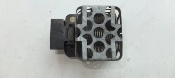 Mercedes-Benz E W124 Glow plug pre-heat relay