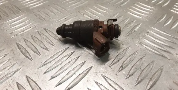 Fuel injector