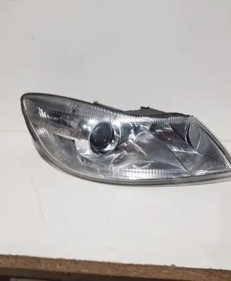 Skoda Octavia Mk2 (1Z) Headlight/headlamp 1Z1941016F