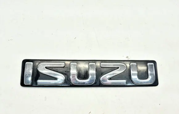 Isuzu D-Max Manufacturer badge logo/emblem 