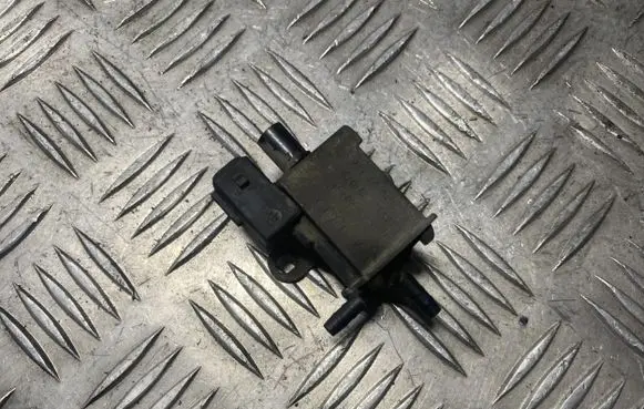 Volkswagen PASSAT B5 Turbo solenoid valve 026906283H 99T075 72161000