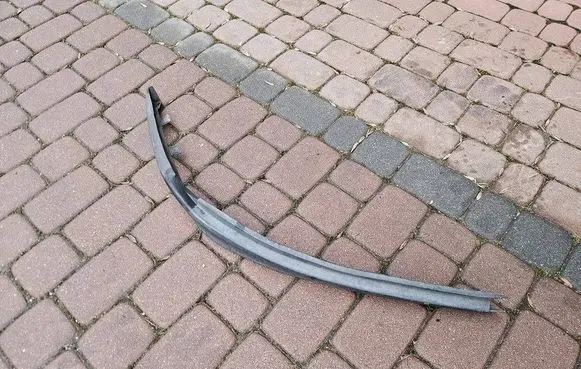 Opel Zafira C Front bumper lip 13300488