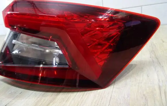 Skoda Karoq Rear/tail lights 57A945208