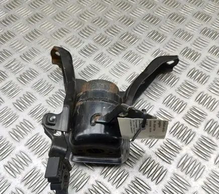 Toyota Prius (XW50) Engine mount bracket 1230537340