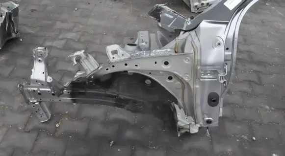 Suzuki Swift IV Front quarter panel 