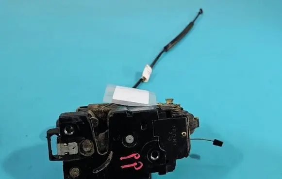 Skoda Octavia Mk1 (1U) Front door lock IMPRK1602165