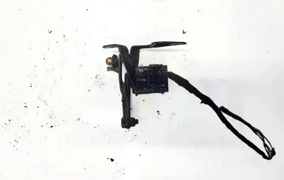 Mercedes-Benz E W210 Front height sensor lever a0105427717