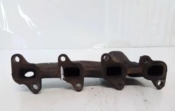 Lexus IS 220D-250-350 Exhaust manifold