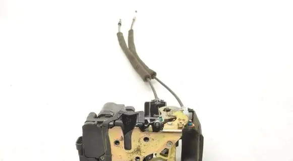Chevrolet Epica Front door lock 