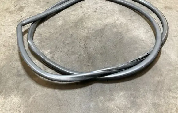 Lexus RX 450H Front door rubber seal