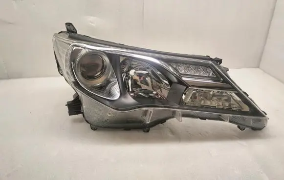 Toyota RAV 4 (XA40) Headlight/headlamp