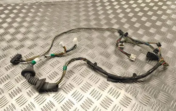 Toyota Yaris Front door wiring loom 
