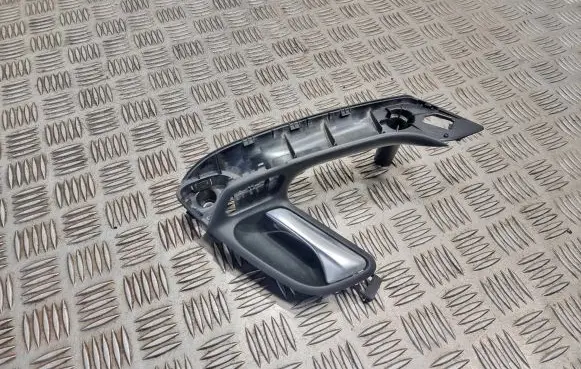 Volkswagen Cross Polo Front door interior handle 6r0867179