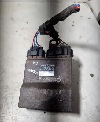Toyota Corolla Verso E121 Fuel injection control unit/module 8987120030 1310001041